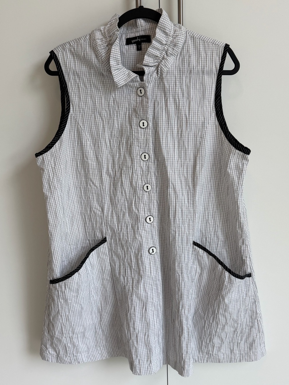 Yushi Made in USA Crinkle Check Tunic Top L White Black Sleeveless Front Pockets - Picture 2 of 11